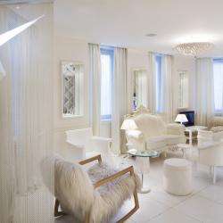 Vice Versa Hôtel Paris - decoration - meubles blancs - Chantal Thomass